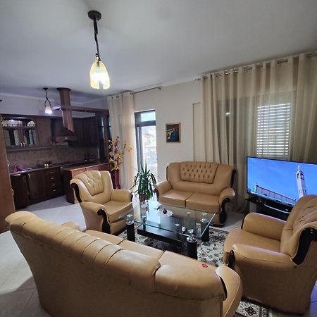 City Center Apartment เบราท ภายนอก รูปภาพ