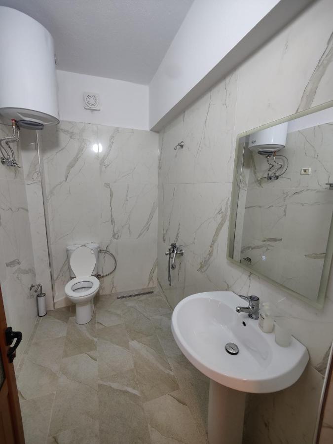 City Center Apartment เบราท ภายนอก รูปภาพ